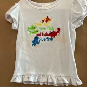 Dr Seuss One Fish Two Fish Red Fish Blue Fish 5T shirt